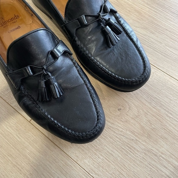 Allen Edmonds
Italian Line Butter
Soft Urbino Tassel Dress Loafer Shoes 10.5 main image 5